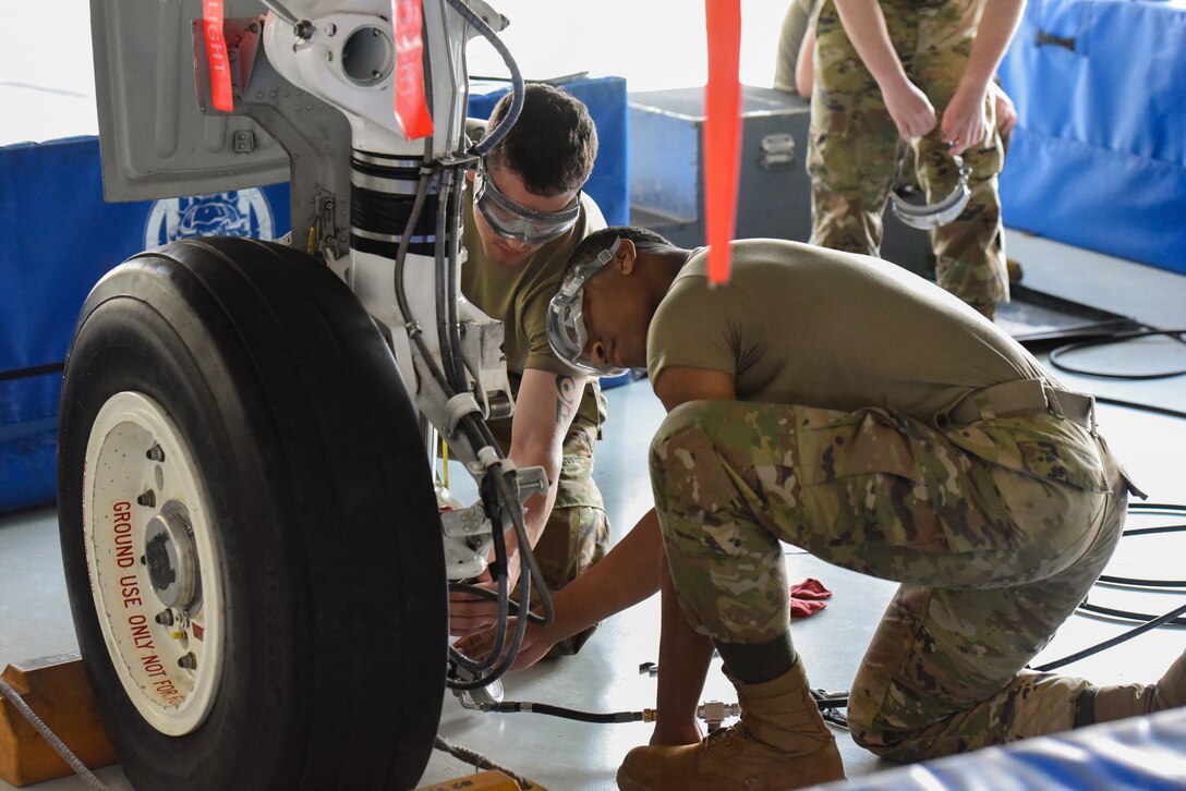 362nd Training Squadron's crew chief apprentice course