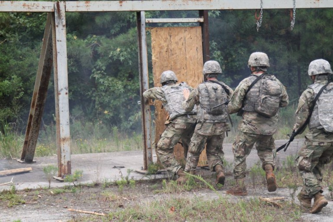 229th BEB Soldiers compete in Sapper Stakes