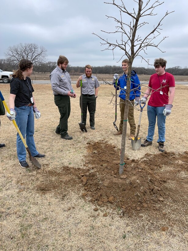 High school students learn about USACE Park Ranger daily responsibilities