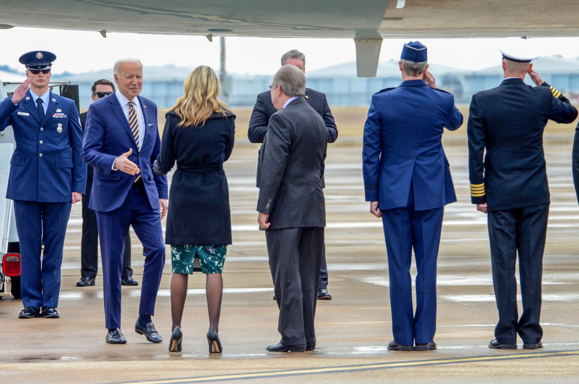 POTUS visits with military Airmen