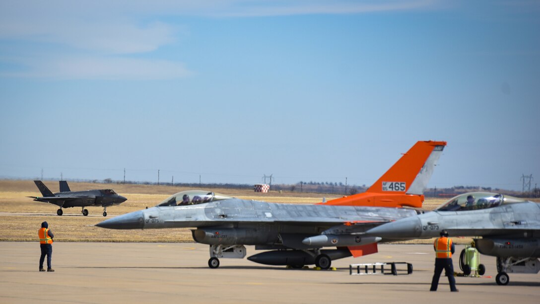 Transient aircraft at Sheppard AFB