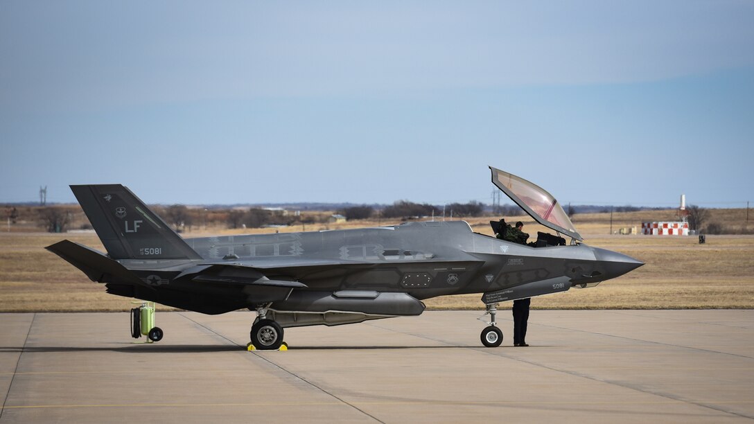 Transient aircraft at Sheppard AFB