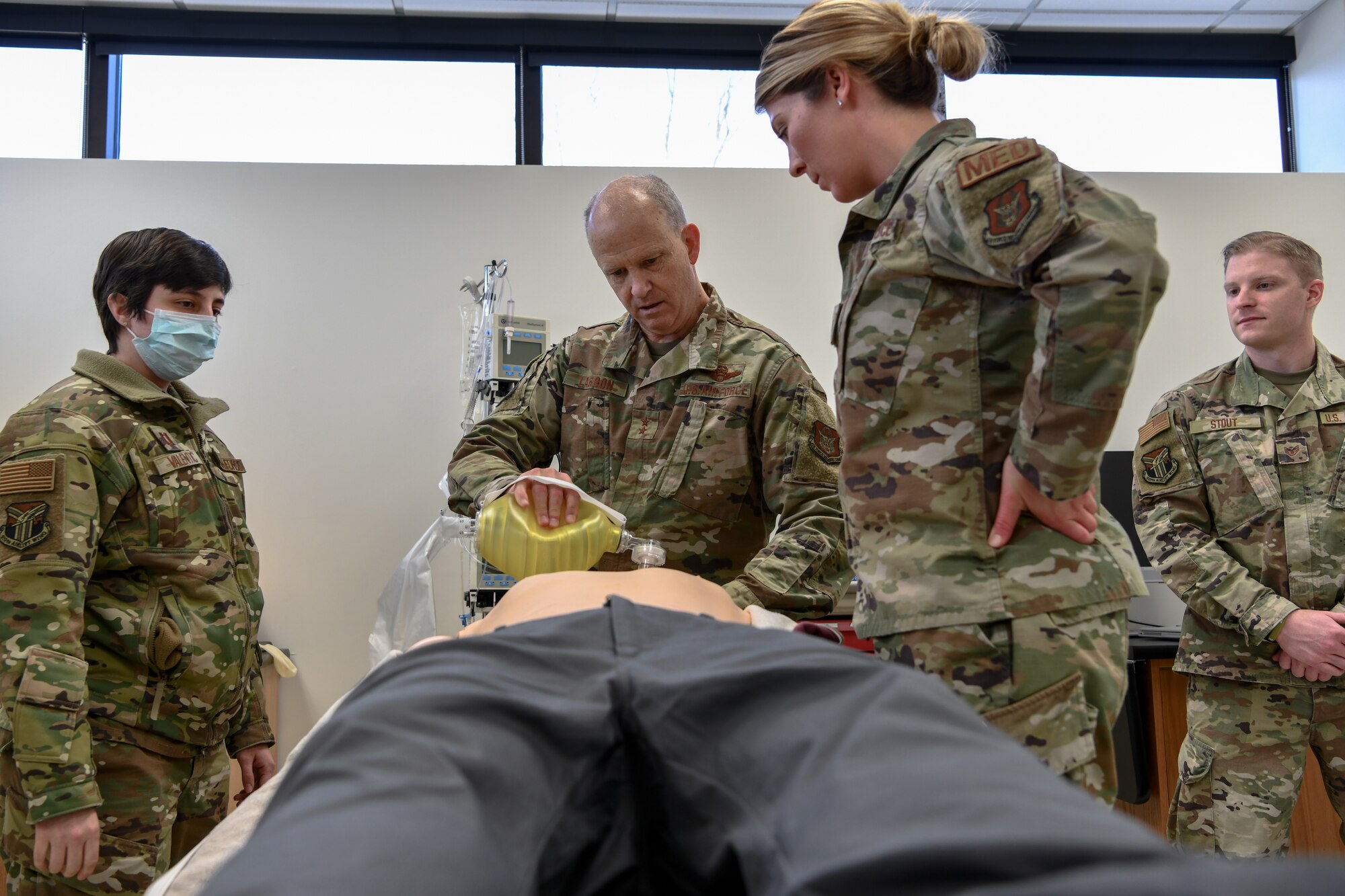 Maj. Gen. Bret Larson, 22nd Air Force commander, and Chief Master Sgt. Chin Cox, 22nd Air Force command Chief, visited Youngstown Air Reserve Station, Ohio, during a Unit Training Assembly, March 4-7, 2022.