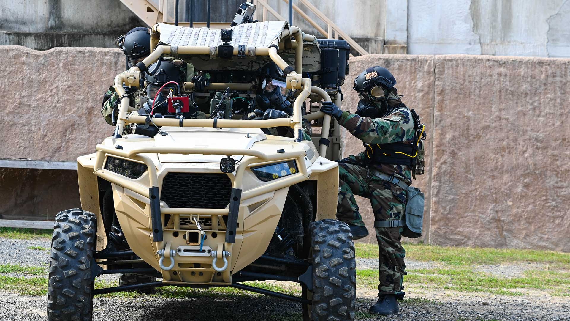 The U.S. Joint Forces, international partners and capability developers participated in the Defense Threat Reduction Agency’s, (DTRA) U.S. Indo-Pacific Command (INDOPACOM), Counter-Weapons of Mass Destruction Engagement 2022 (DICE-22) technology demonstration at Marine Corps Training Area Bellows (MCTAB), Waimanalo, Hawaii last week.