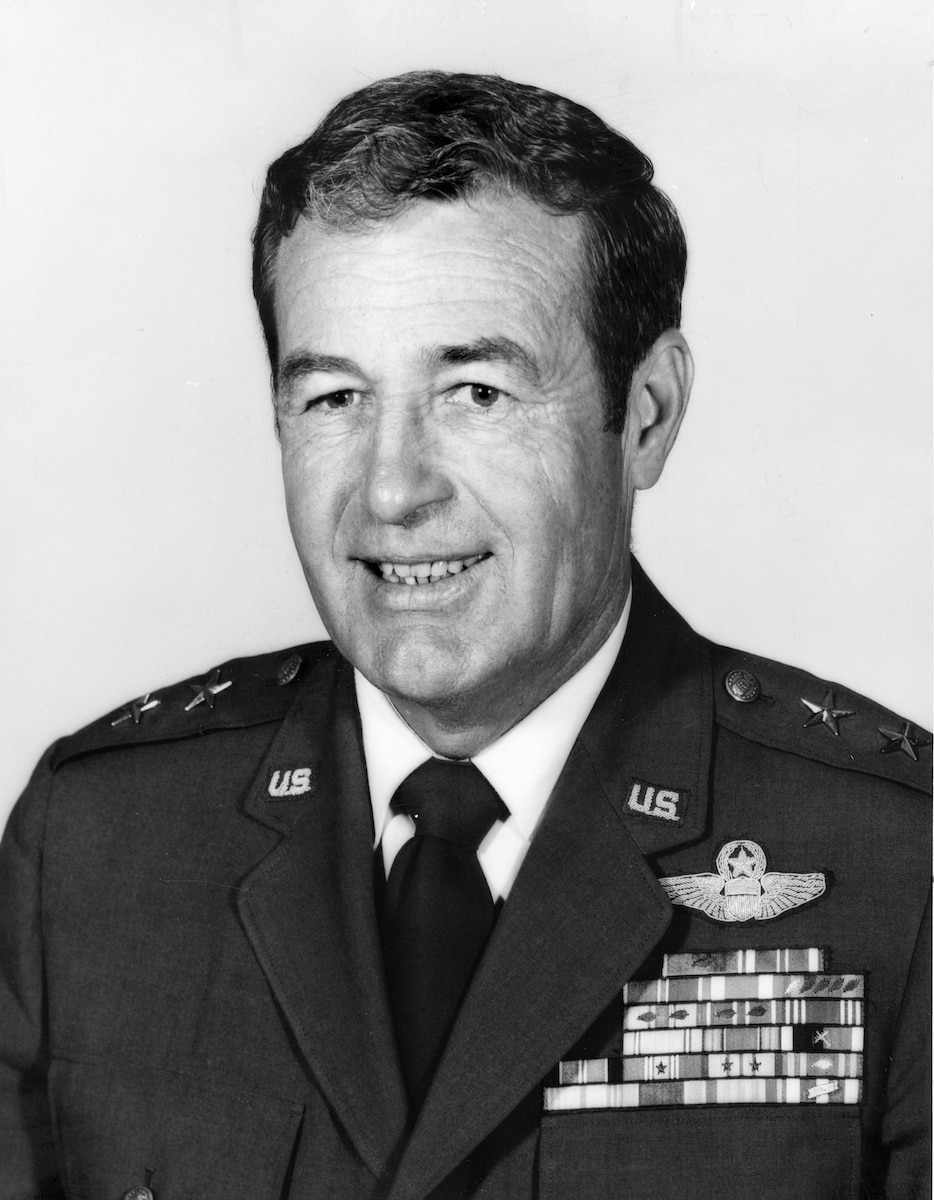 This is the official portrait of Maj. Gen. Travis R. McNeil.