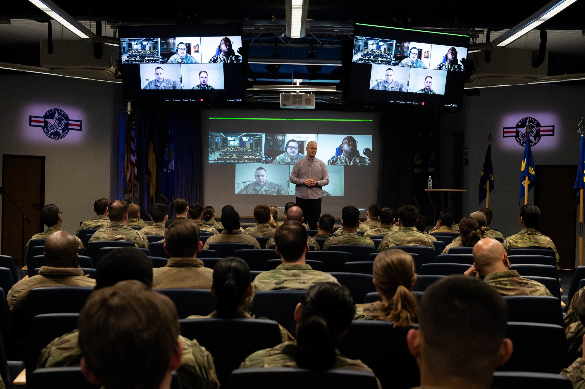 CMSAF #16 speaks to ALS and NCOA students.