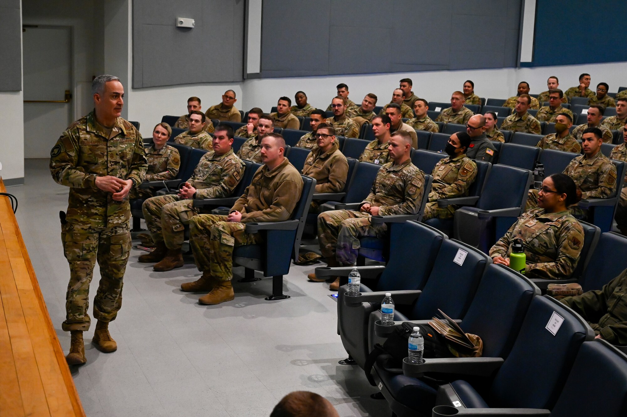 SEAC speaks to NCO's in an auditorium