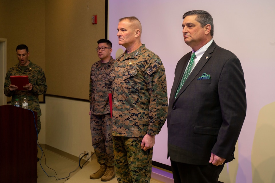 Maritime Expeditionary Warfare Division deputy director receives