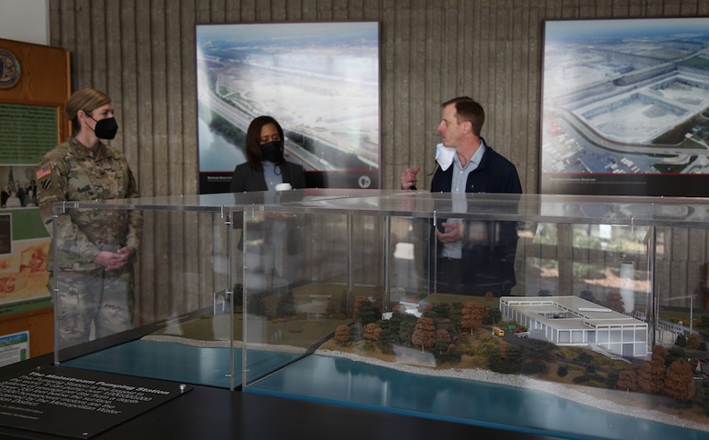 Col. Kimberly Peeples, commander of the Great Lakes & Ohio River Division, is given a tour of the Metropolitan Water Reclamation District of Greater Chicago’s mainstream pumping station that included interactive displays, March 9, 2022.