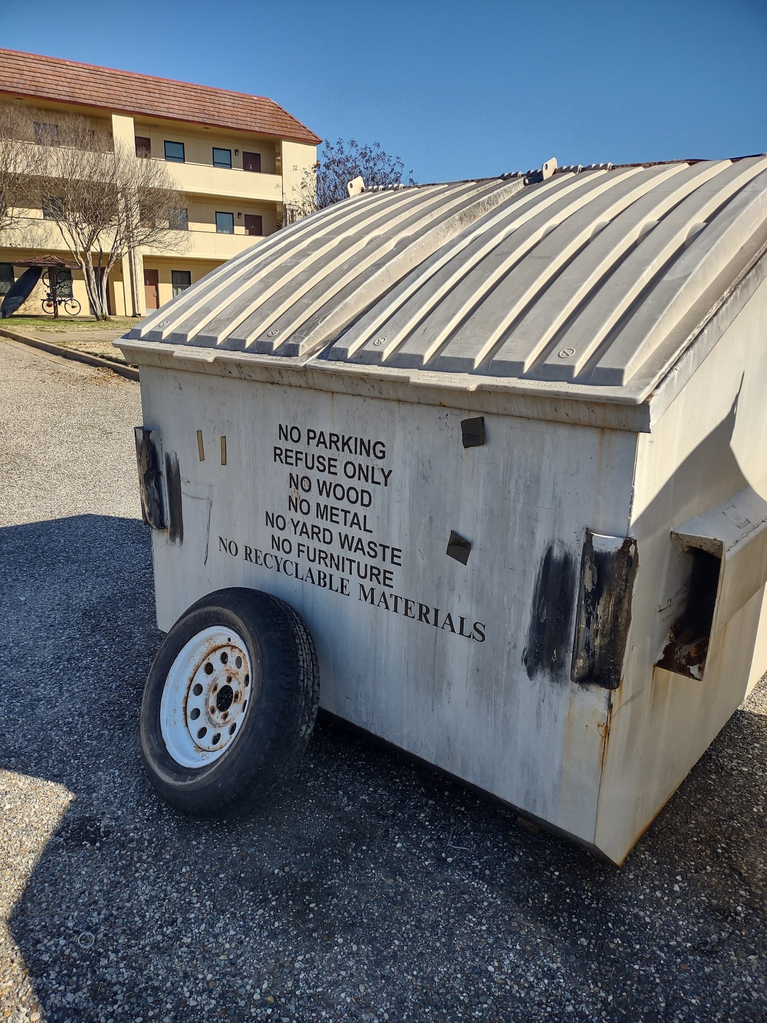 Car maintenance in dorms (Courtesy Photo)