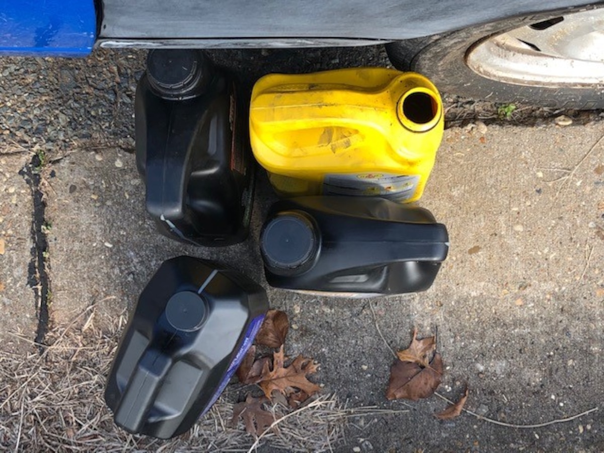 Vehicle and boat maintenance in Barksdale housing and dorms > Barksdale