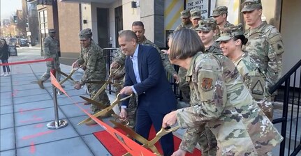 D.C. Army Guard Opens First Recruiting Office in the District in More Than a Decade