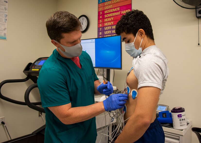 Pulmonary trains with new equipment for a Cardiopulmonary Exercise Test. The CPET is a clinical tool that evaluates exercise capacity and determine cardiac or lung conditions. It assesses the patient's exercise responses involving the pulmonary, cardiovascular and skeletal muscle systems.