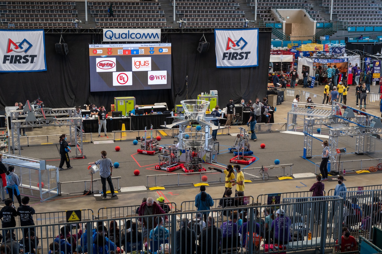 NAVWAR Encourages Ingenuity and Creativity at FIRST Robotics