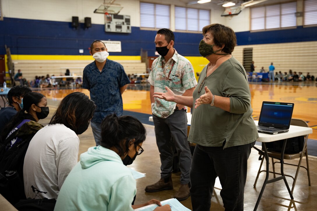 The event was part of the school’s job fair in which students from the Design and Technology Academy met with various organizations to learn about different employment programs. The PHNSY & IMF Apprentice Program is a successful partnership between the shipyard, the U.S. Department of Labor, and Honolulu Community College. Graduating apprentices earn a tuition-paid Associate in Applied Science degree, and a certificate from the U.S. Department of Labor.