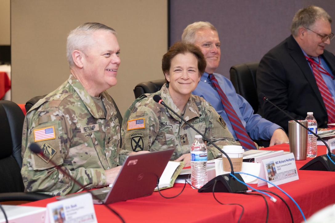 Maj. Gen. Richard Heitkamp, Deputy Commanding General, USACE HQ and  Maj. Gen. Diana Holland, Commanding General, Mississippi Valley Division