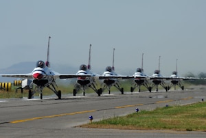 Photo: Command, Air Combat Command and Air Force Thunderbirds team