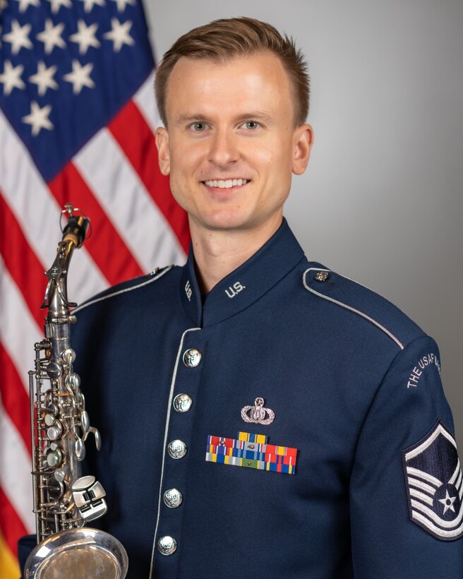 Official Photo of MSgt Kristian Baarsvik