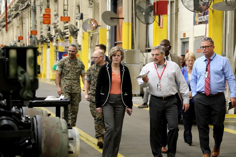 Marine Corps Logistics Command and Marine Depot Maintenance Command host DLA leaadership to advance Industrial Supply Integration initiative effort.