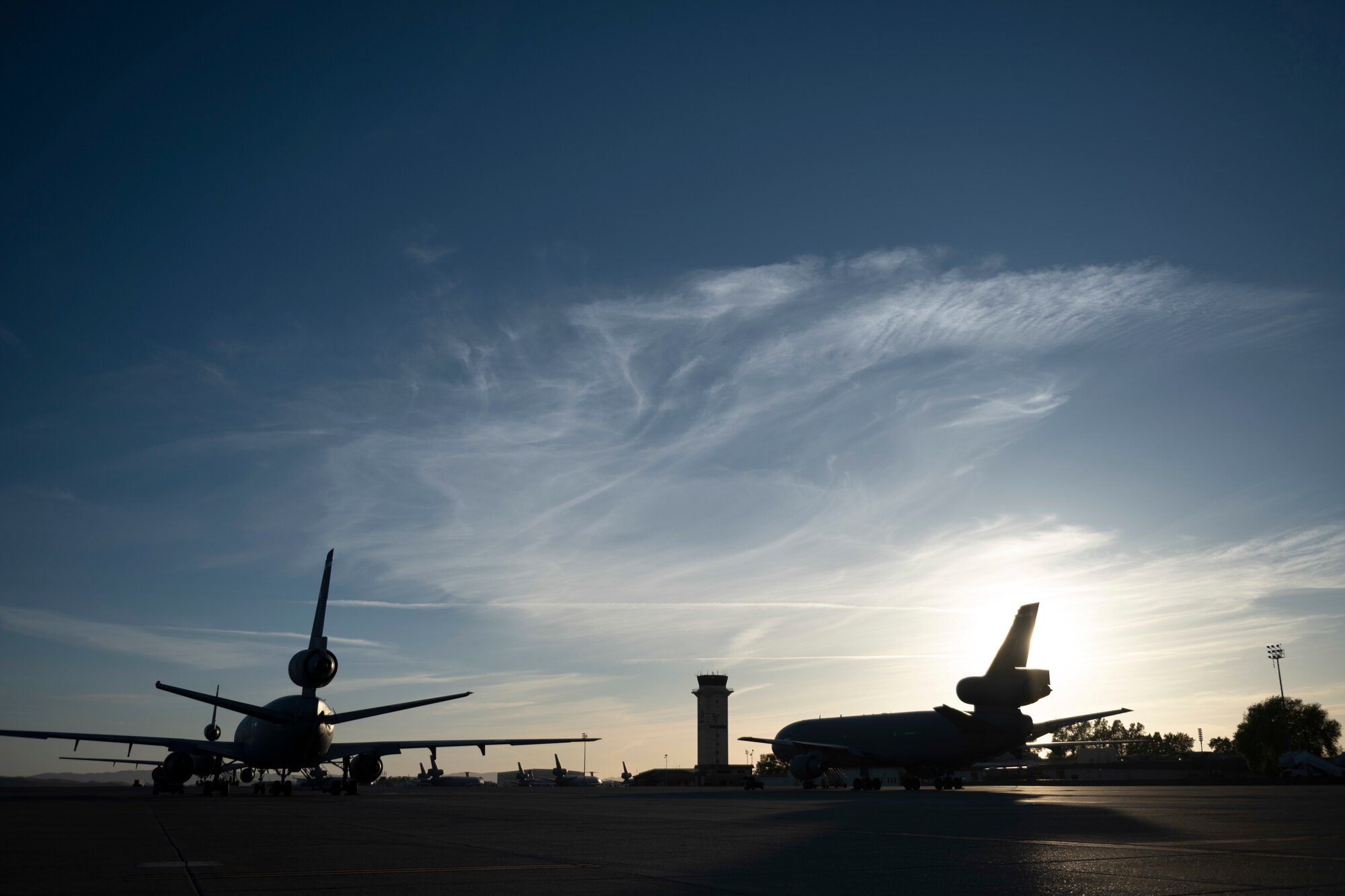 photos of KC-10 refueling aircraft.