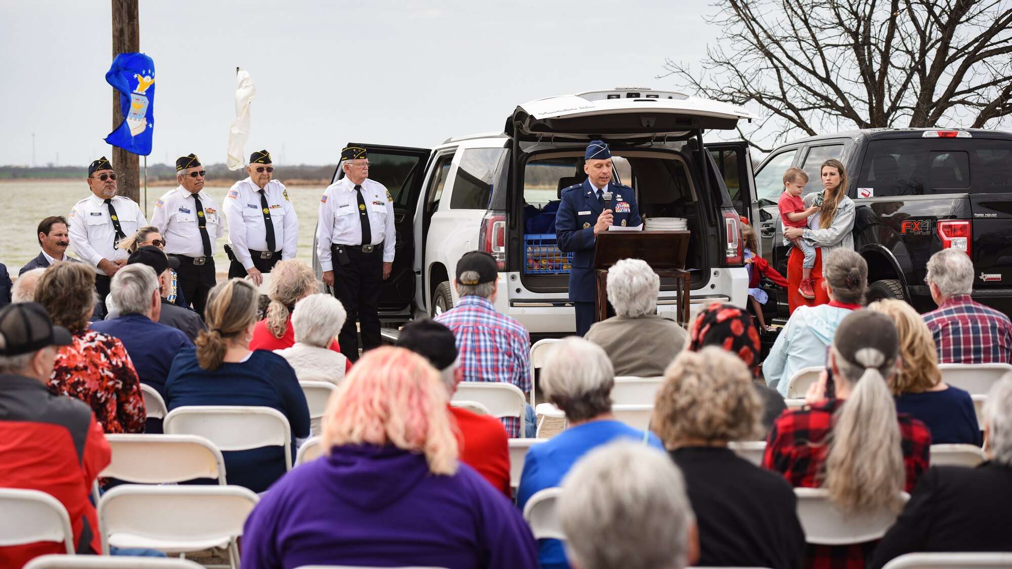 Vietnam War memorial unveiling at Lake Wichita Park