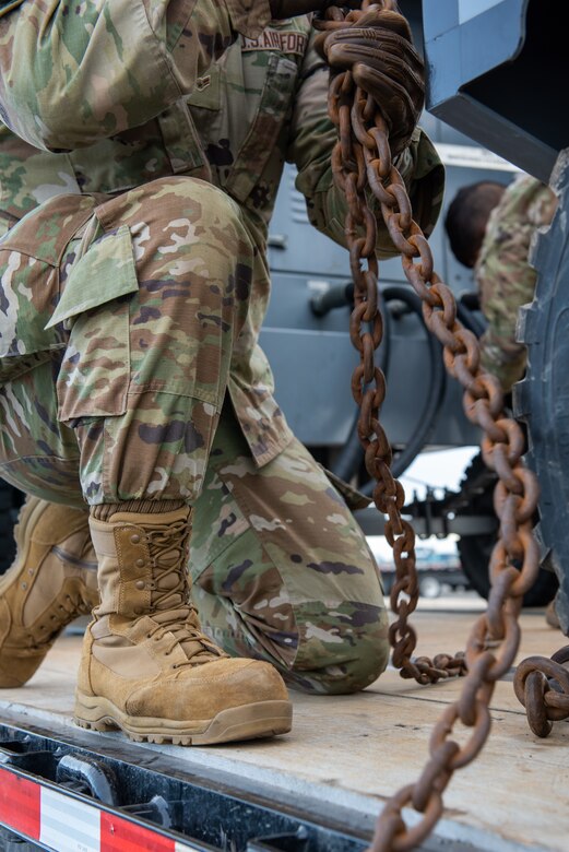 A photo of U.S. Airmen setting up a forward operating base in support of exercise Polar Force 22-4.