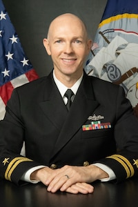 Lt. Strauss official photo.