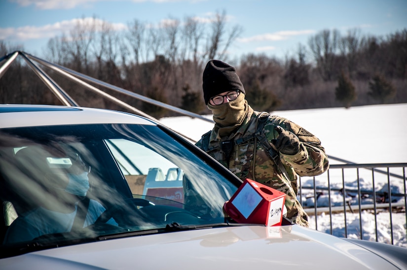 Connecticut Guardsman assists injured motorist