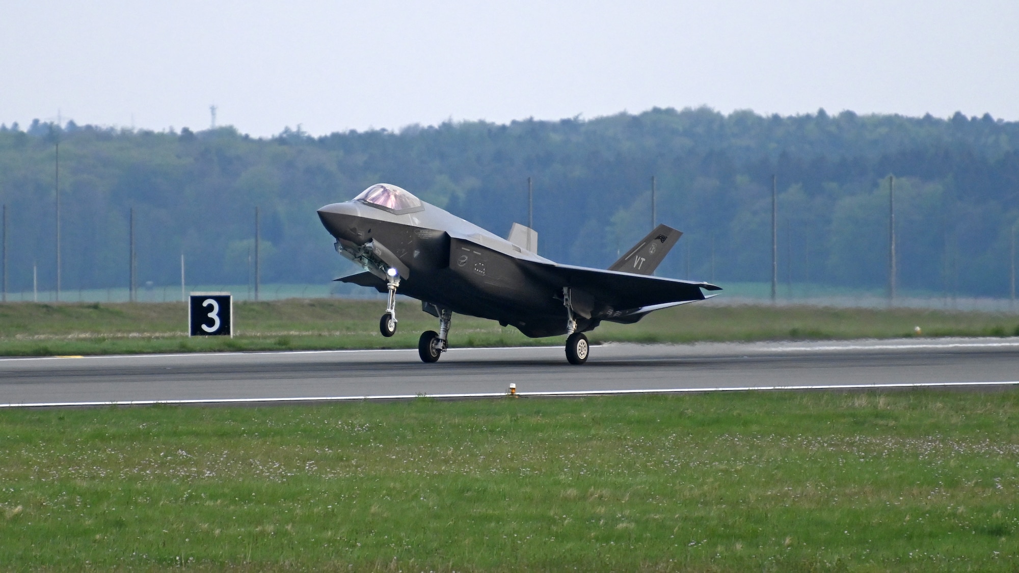 A U.S. Air Force F-35A lands at Spangdahlem Air Base, Germany., May 02, 2022.