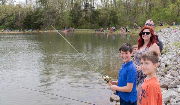 First Team families found the fish at Fort Knox MWR and VFW 10281 fishing  derby > 1st Theater Sustainment Command > News