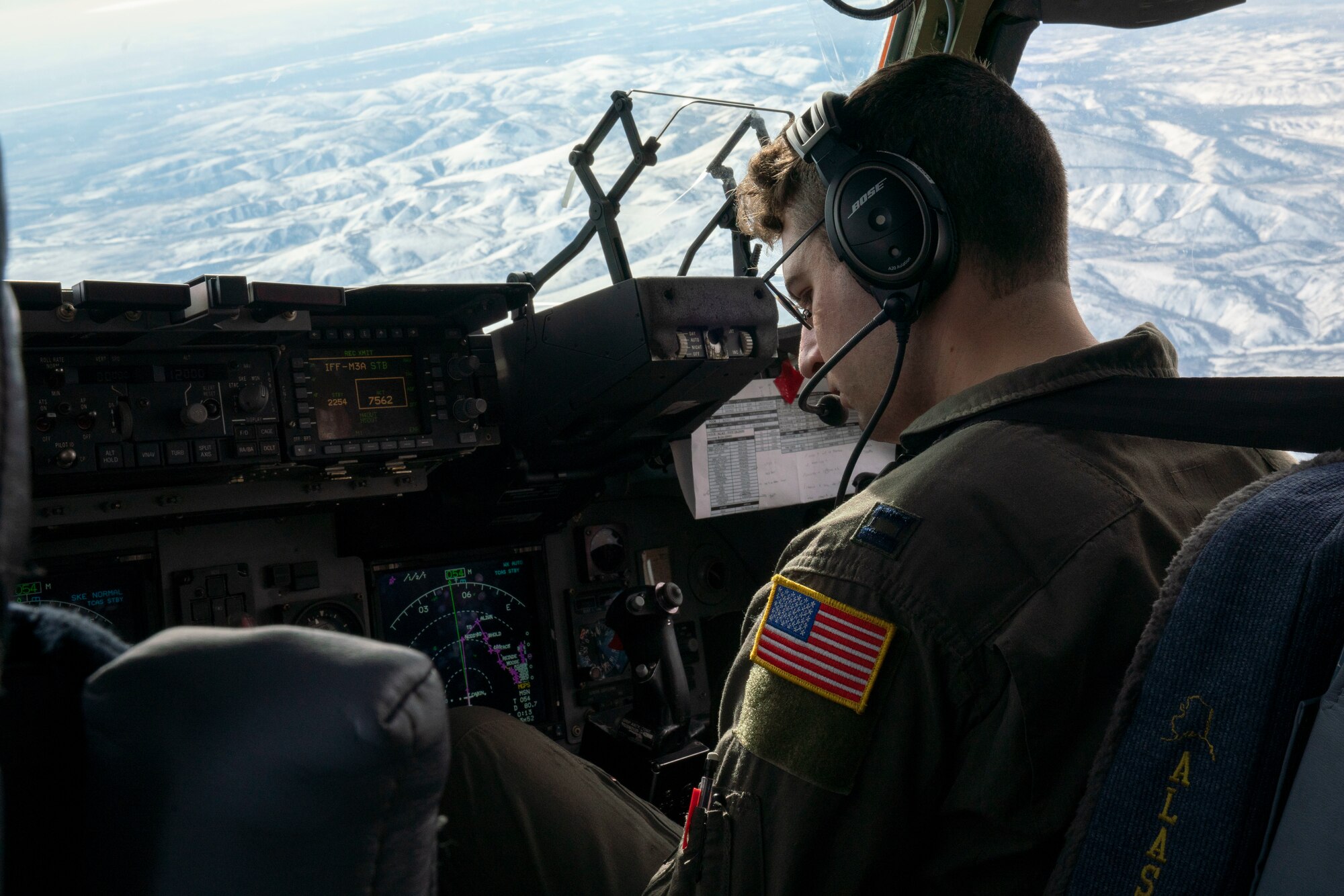 Photo of a C-17 pilot.