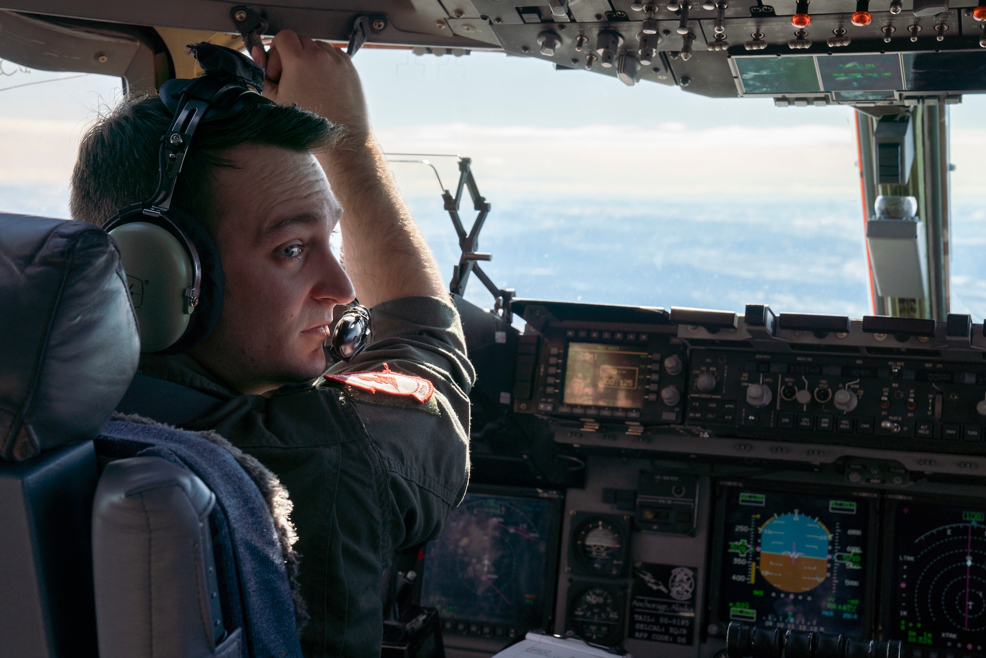Photo of a C-17 pilot.