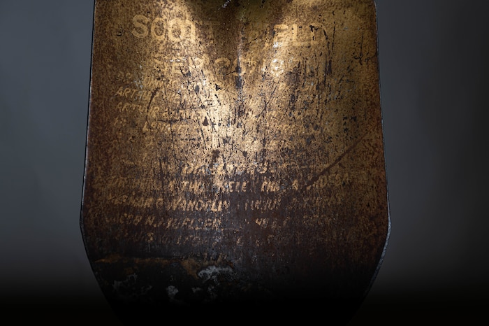 Golden shovel