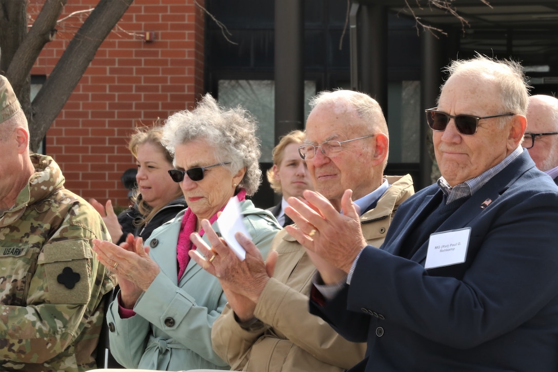 88th Readiness Division hosts open house at Roeder Circle