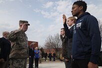 88th Readiness Division hosts open house at Roeder Circle