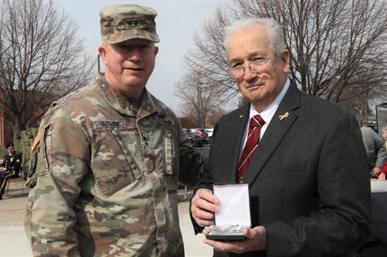 88th Readiness Division hosts open house at Roeder Circle