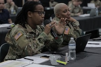 U.S. Army Reserve Soldiers attend IPPS-A training