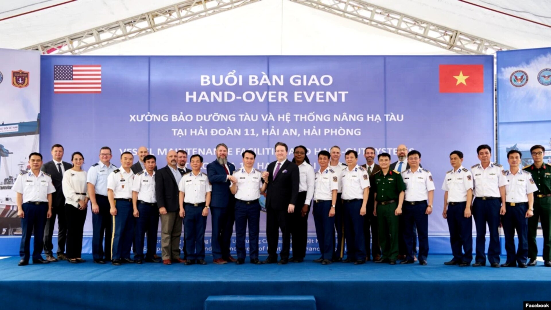 The United States handed over a ship maintenance repair facility to the Vietnam Coast Guard at a squadron in Hai Phong. Photo: Facebook U.S. Embassy in Hanoi posted May 4, 2022.