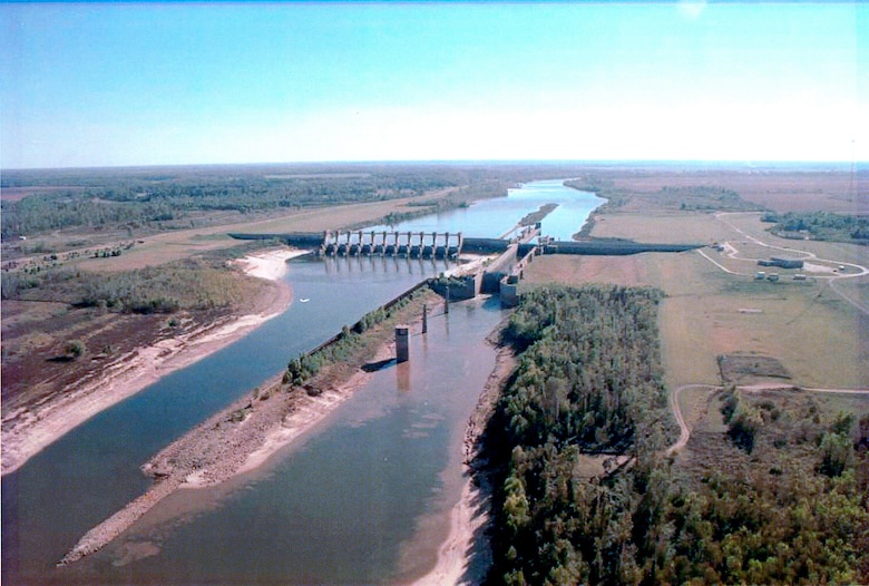 VICKSBURG, Miss. – The U.S. Army Corps of Engineers (USACE) Vicksburg District will temporarily close Lindy C. Boggs, Lock and Dam (L&D) to navigation on the Red River during two separate periods, Aug. 15 – Sept. 15 to dewater the upper gate and Oct. 1 – 30 to dewater the lower gate.

The lock will temporarily reopen on approximately Sept. 16 and remain open for 15 days to allow traffic to pass.

During the dewatering’s of the upper and lower gate bays, the district will make repairs, inspect the structure, and plan for future maintenance.