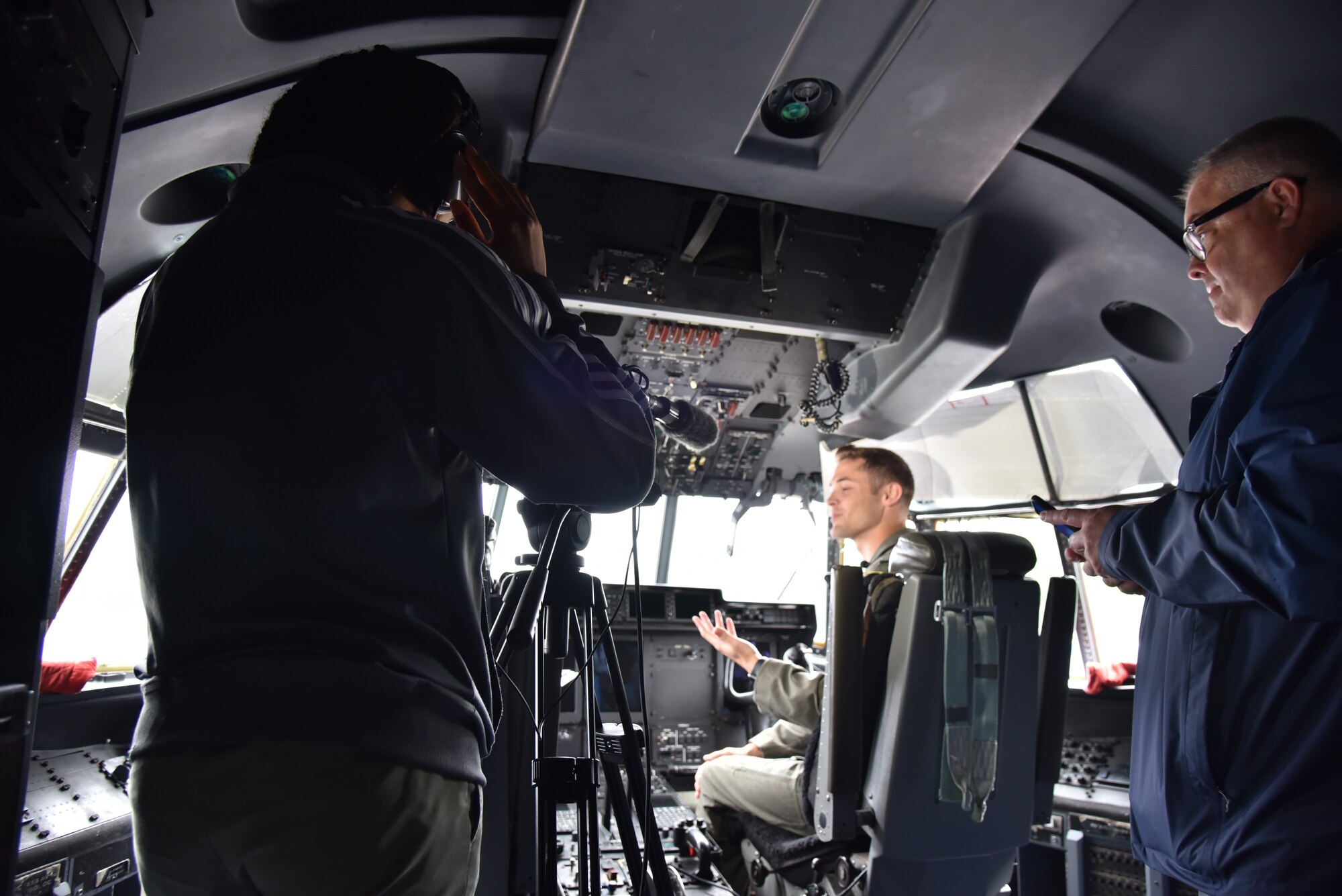 Media video and interview Air Force Reserve pilot