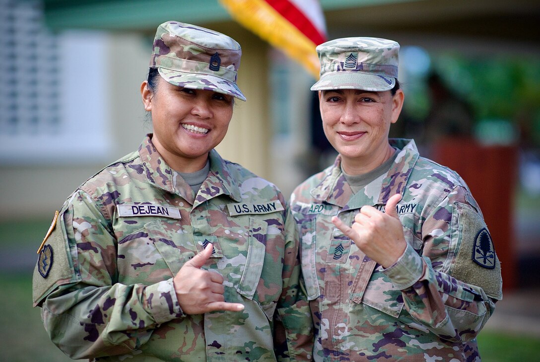 322nd Civil Affairs Brigade, Headquarters and Headquarters Company, holds change of responsibility ceremony