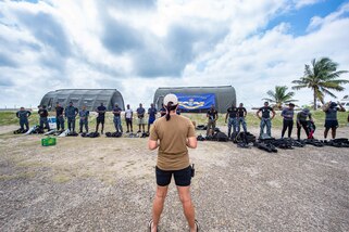 Petty Officer Second Class Rebecca O'Keefe from the Canadian Armed Forces trains multinational divers during Exercise TRADEWINDS 2022 in Belize City, Belize on May 8, 2022.