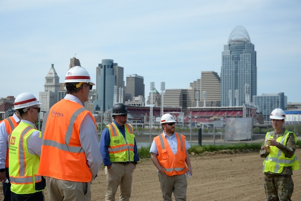 On Monday May 2, U.S. Army Corps of Engineers Great Lakes and Ohio River Division Commander Col. Kimberly Peeples attended a site visit with Louisville District teammates to view progress of a section 408 alteration to the Newport Levee.