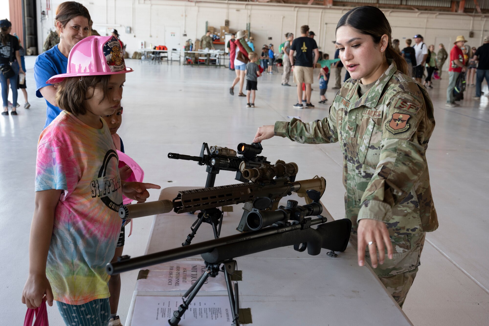 Holloman hosts Student Air Show day