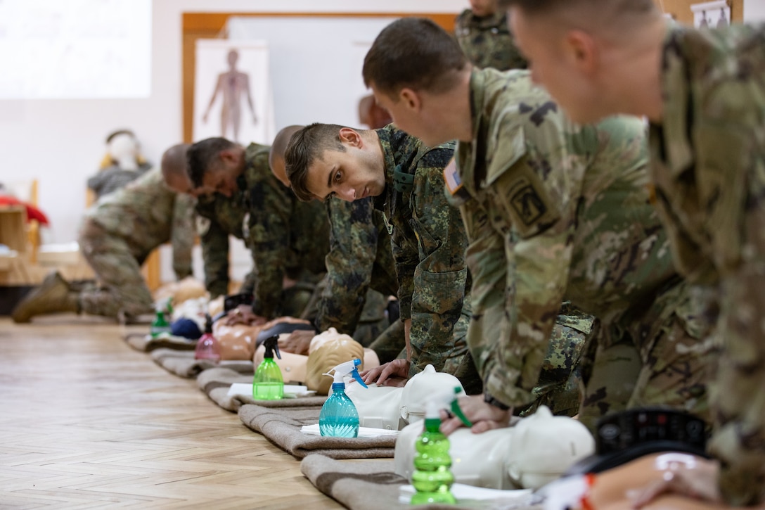 U.S. Army Civil Affairs, Bulgarian Civil-Military Cooperation train together on first aid, emergency response