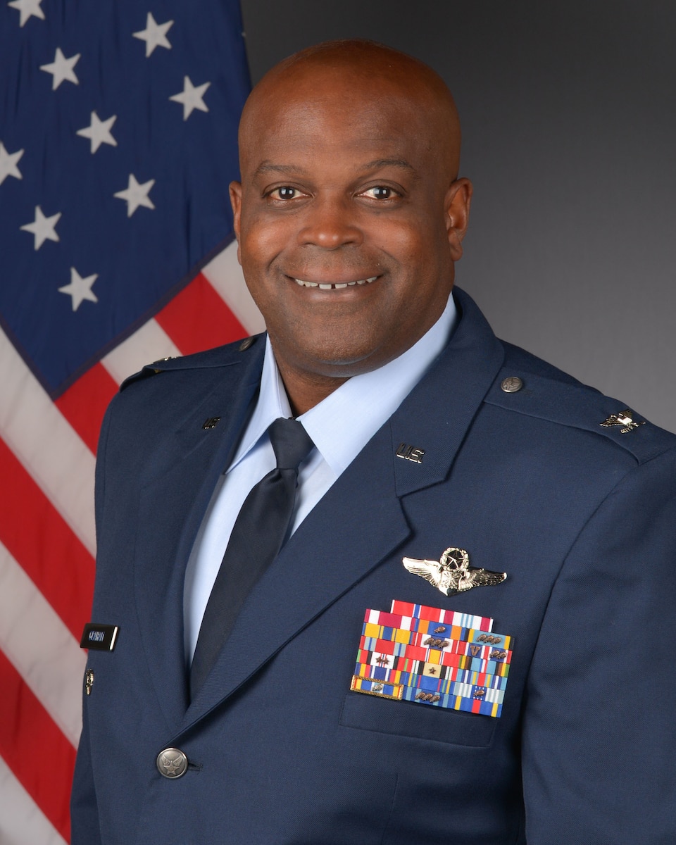 Col. Anthony Graham official photo.