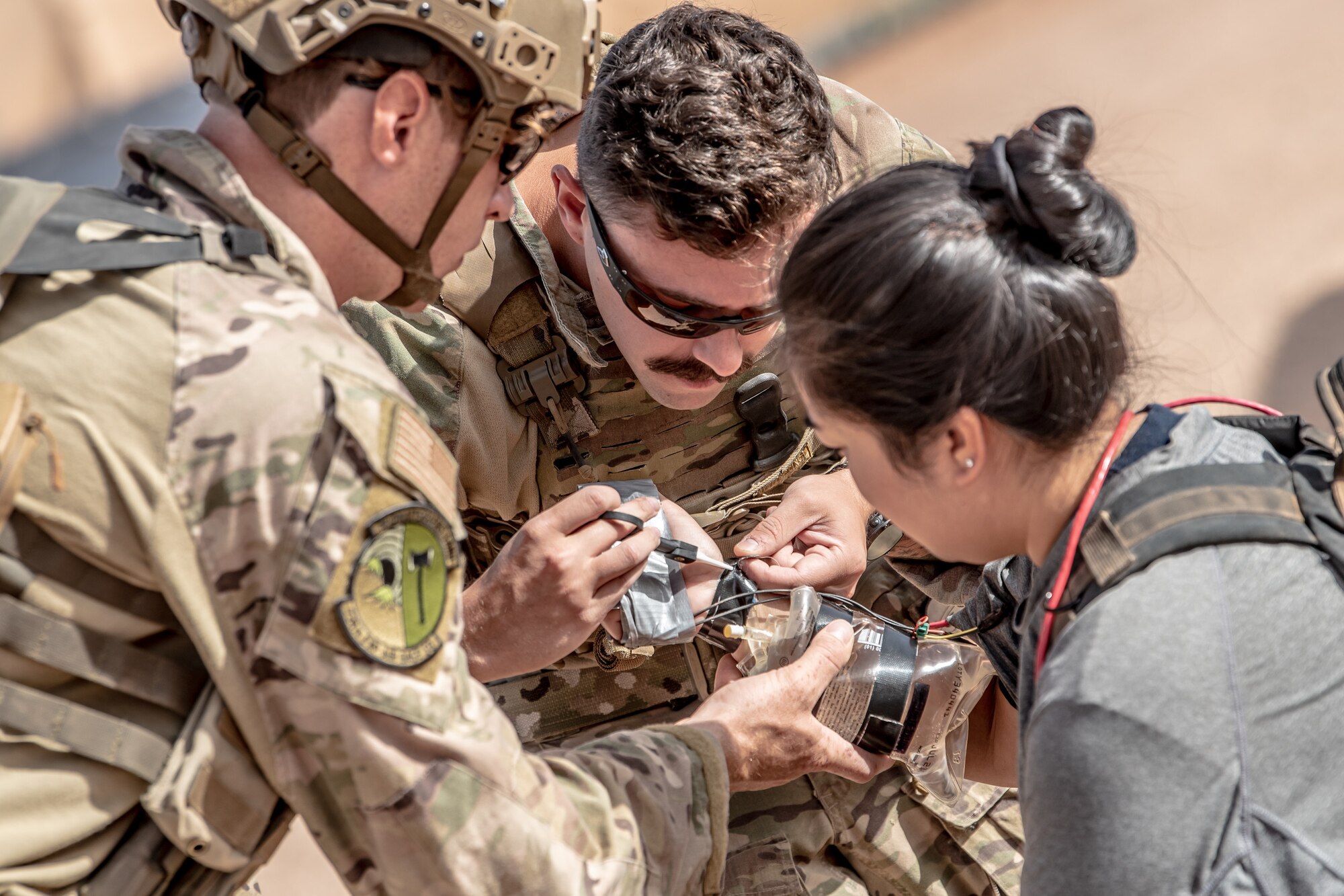 409th Explosive Ordnance Disposal technicians conduct hostage rescue exercise