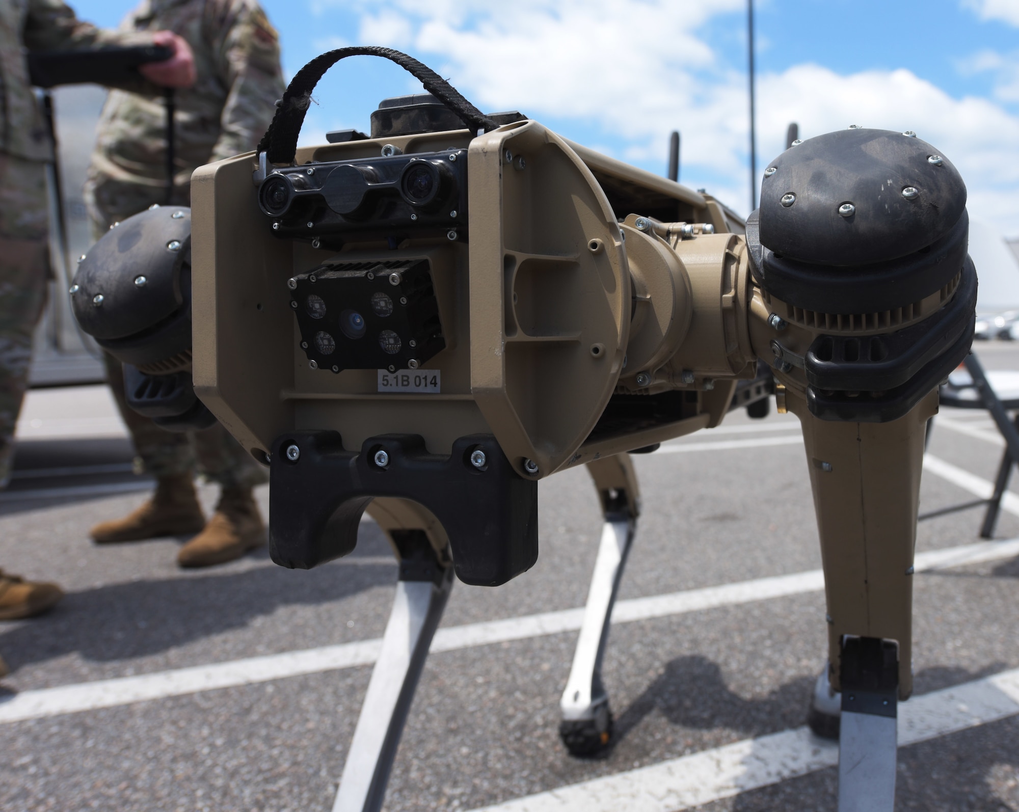 Quad-legged Unmanned Ground Vehicle
