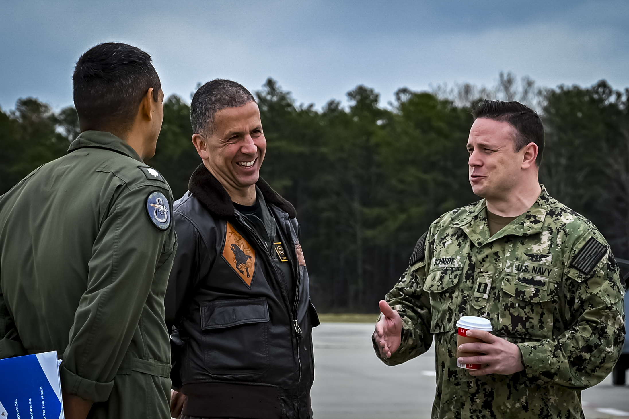 Naval Air Systems Commander visits NSA Lakehurst > 505th Command and Control Wing > Article Display