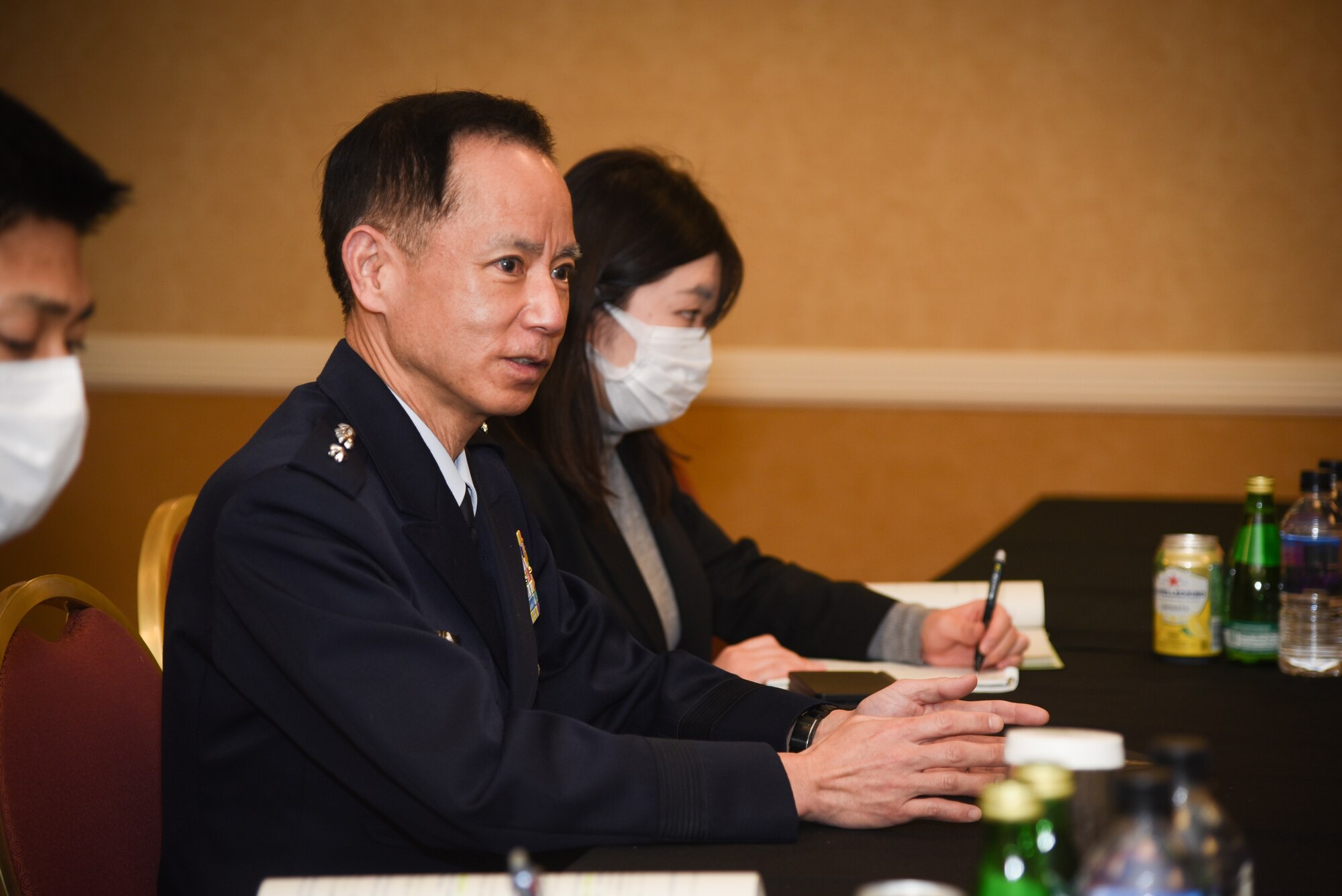 Gen. Shunji Izutsu, Chief of Staff Japan Air Self Defense Force, meets with Chief of Space Operations Gen. John W. “Jay” Raymond.